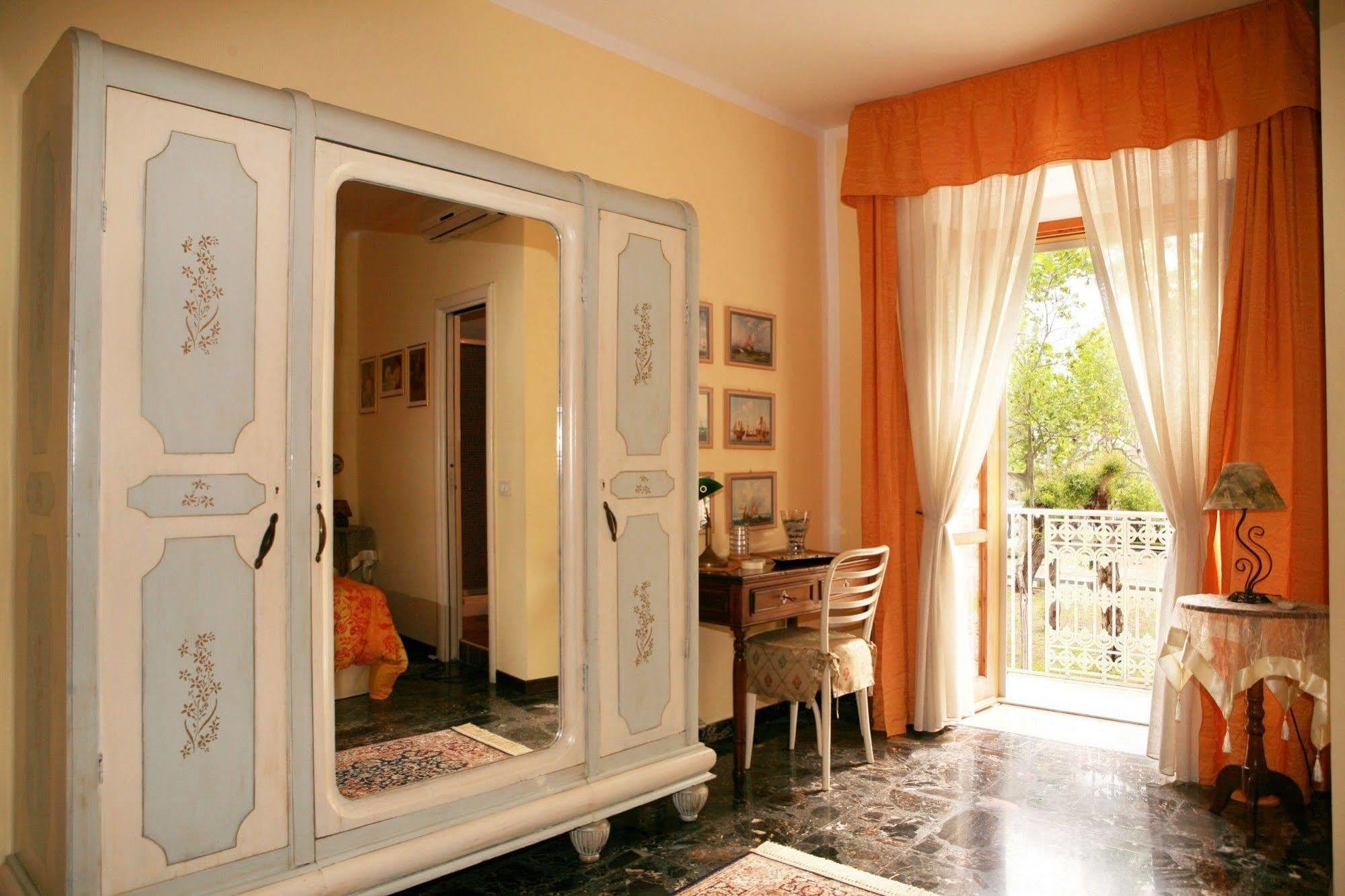 Al Vecchio Pioppo Bed and Breakfast Praia a Mare Εξωτερικό φωτογραφία